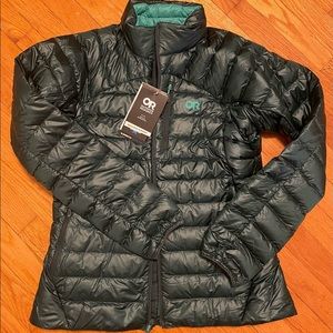 Outdoor Research Helium Down Jacket in dark/light Teal.